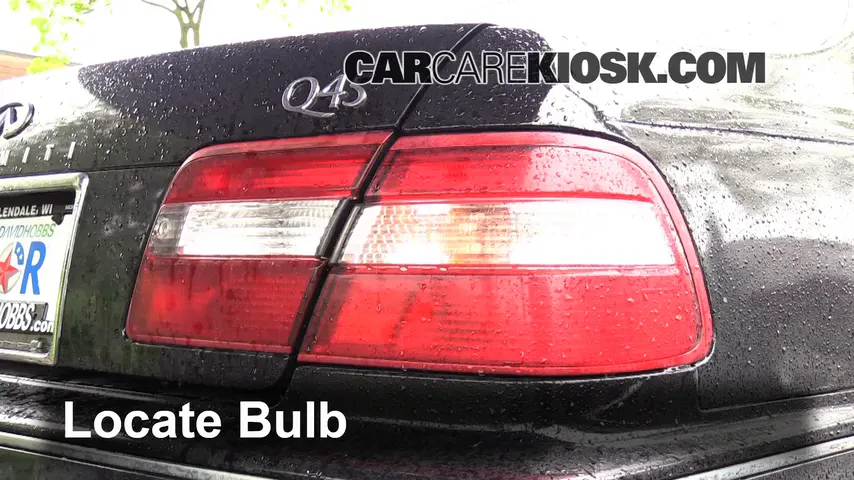 1998 Infiniti Q45 4.1L V8 Lights Turn Signal - Rear (replace bulb)